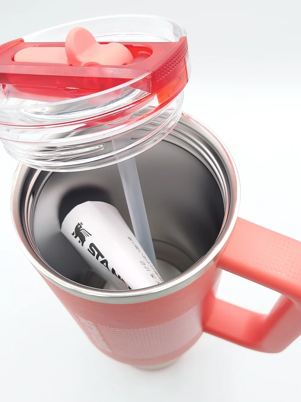 Stanley Tumbler 40oz Quencher ProTour Flip Straw Tumbler Coral Fade